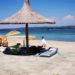 Eco Feng Shui Lady Pashmina With A View Διαμέρισμα Ugrinici