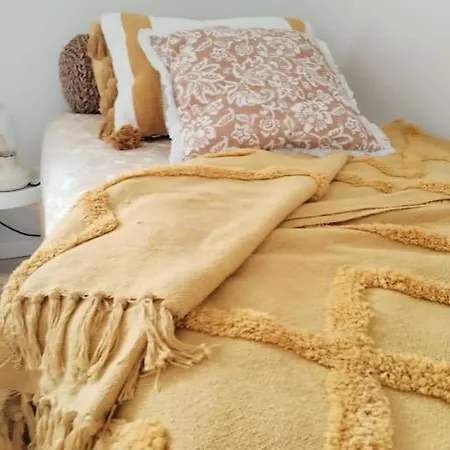 Eco Feng Shui Lady Pashmina With A View Apartment