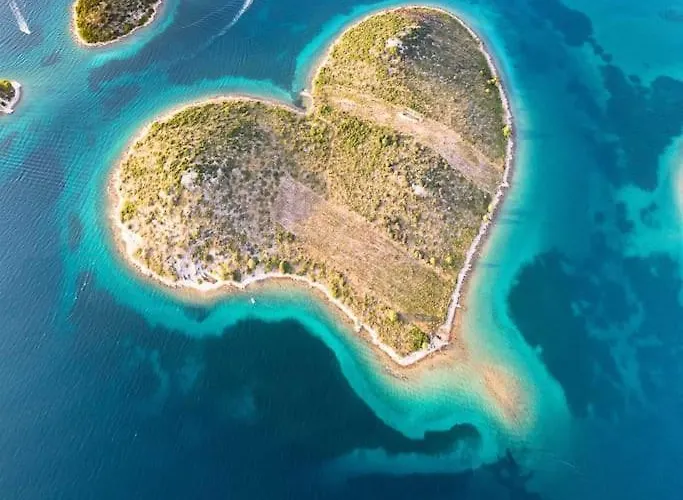 Apartman Eco Feng Shui Lady Pashmina With A View Ugrinici