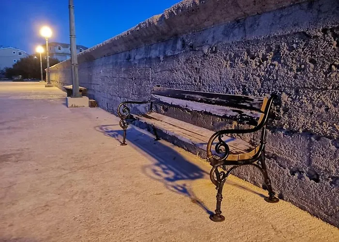 Eco Feng Shui Lady Pashmina With A View Apartman Ugrinici